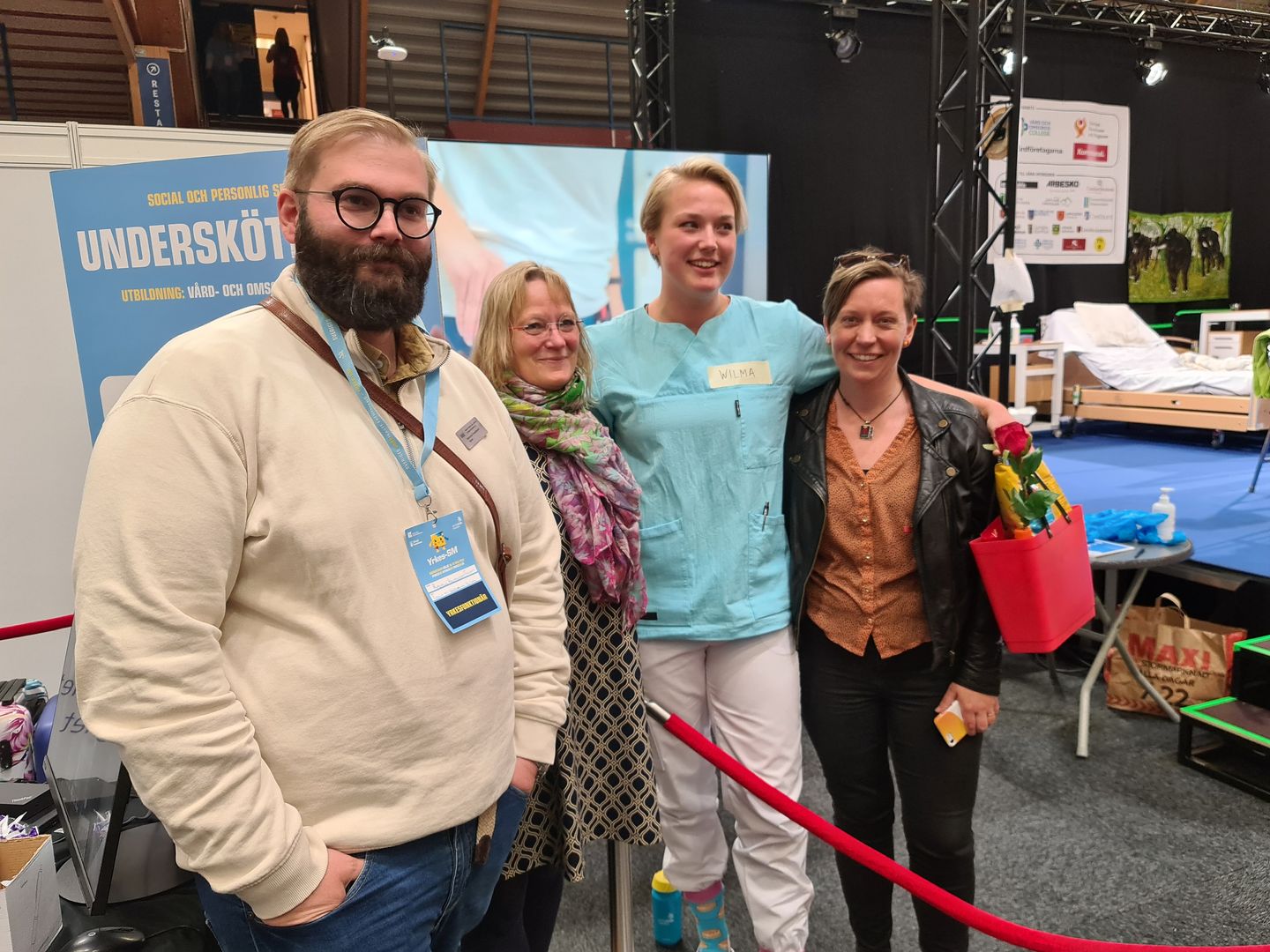 Wilma blir gratulerad